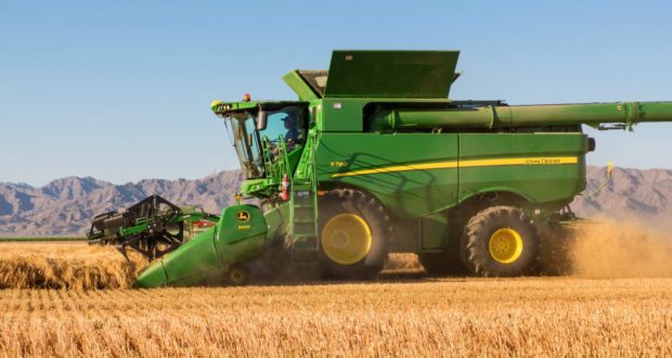 After-use maintenance method of combine harvester