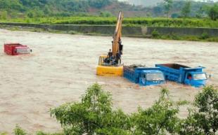 How to deal with the maintenance steps after agricultural machinery flooded