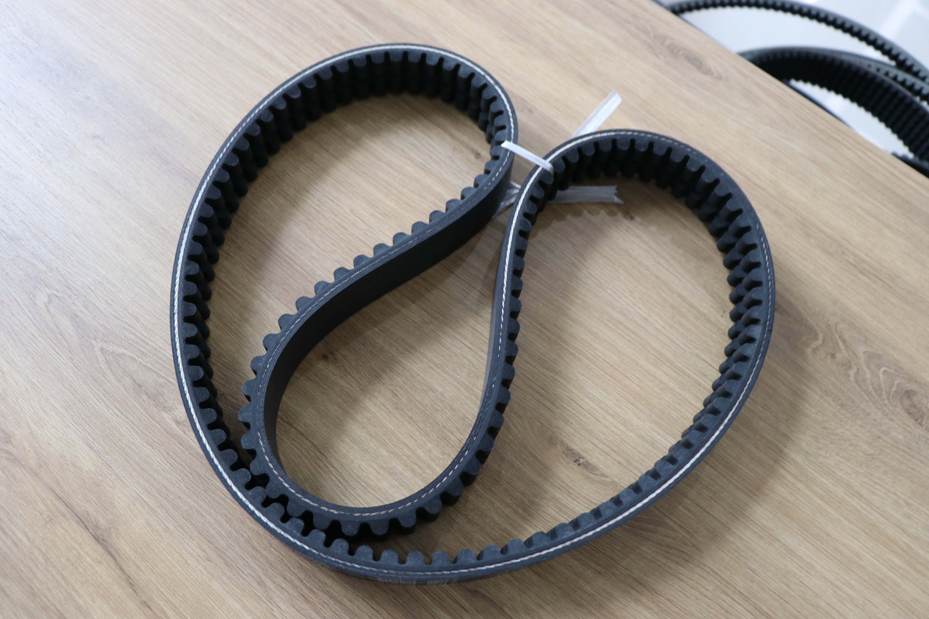 4HB2095 Cogged Rubber V Belt for Lovol Rice Harvester Main Working Part 